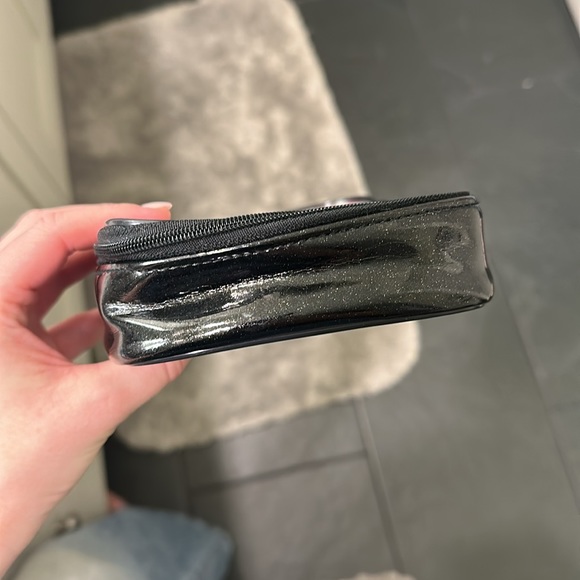 Benefit Cosmetic Case - Picture 4 of 9